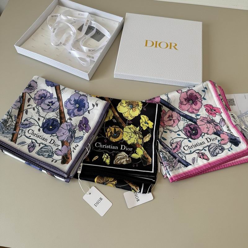Dior silk scarf hm19